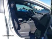 ✅ 2019 Toyota Corolla SE • VIN: JTNK4RBE8K3039345 • Lot: 43536095. Wystawiony na IAAI z przebiegiem 99 308 mil. Bezpłatny archiwum sprzedaży aukcyjnych z USA i szczegółowy raport historii pojazdu na DreamBid. Zdjęcie 5.