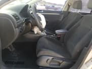 ✅ 2008 Volkswagen Jetta S • VIN: 3VWJM71K38M184163 • Лот: 81154585. Опубликован ранее на Copart с пробегом 220 494 миль. Бесплатный доступ к архиву аукционных продаж из США и подробный отчёт об истории автомобиля на DreamBid. Изображение 7.