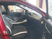 ✅ 2024 Kia EV6 GT-Line • VIN: KNDC4DLC5R5220488 • Lot: 42012333. Wystawiony na IAAI z przebiegiem 560 mil. Bezpłatny archiwum sprzedaży aukcyjnych z USA i szczegółowy raport historii pojazdu na DreamBid. Zdjęcie 5.