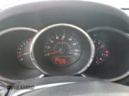 ✅ 2011 Kia Sorento EX • VIN: 5XYKUDA1XBG132515 • Lot: 81384325. Listed on Copart with 153,357 mi. Free auction sales archive from the USA and detailed vehicle history report at DreamBid. Image 9.