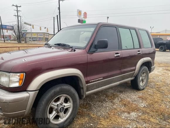 ✅ 2002 Isuzu Trooper S • VIN: JACDS58X727J02138 • Лот: 41455245. Опубликован ранее на IAAI с пробегом 186 560 миль. Бесплатный доступ к архиву аукционных продаж из США и подробный отчёт об истории автомобиля на DreamBid. Изображение 2.