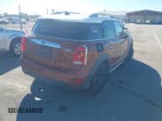 ✅ 2019 MINI Countryman Cooper • VIN: WMZYS7C52K3F46557 • Lot: 40943252. Listed on IAAI with 38,381 mi. Free auction sales archive from the USA and detailed vehicle history report at DreamBid. Image 4.