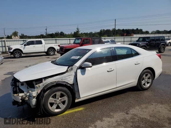 2015 Chevrolet Malibu LT with VIN 1G11C5SL7FF200615, listed as a Copart auction lot 81325595 with 317,846 mi miles and Salvage title. Bid and sale history available at DreamBid. Image 1.