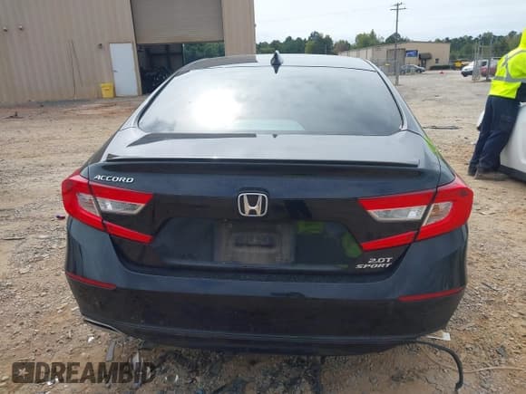 ✅ 2020 Honda Accord Sport • VIN: 1HGCV2F32LA023324 • Lot: 43419050. Listed on IAAI with 226,756 mi. Free auction sales archive from the USA and detailed vehicle history report at DreamBid. Image 16.