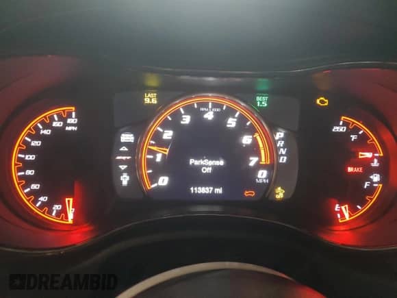 2018 Dodge Durango SRT z VIN 1C4SDJGJ6JC272067, wystawiony jako Copart lot #52588265 z przebiegiem 113 837 mil mil oraz Szkoda całkowita • Salvage title. Historia ofert i sprzedaży dostępna na DreamBid. Obrazek 9.