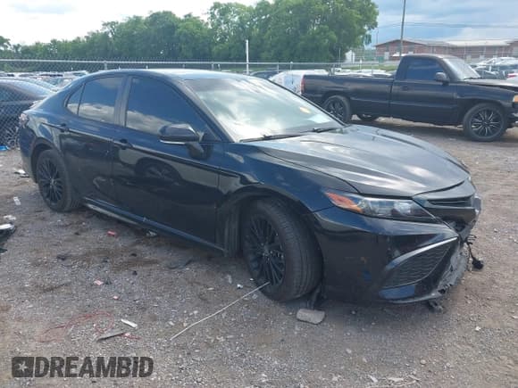 ✅ 2022 Toyota Camry Hybrid SE • VIN: 4T1G31AK2NU032374 • Lot: 42383386. Wystawiony na IAAI z przebiegiem 78 860 mil. Bezpłatny archiwum sprzedaży aukcyjnych z USA i szczegółowy raport historii pojazdu na DreamBid. Zdjęcie 1.