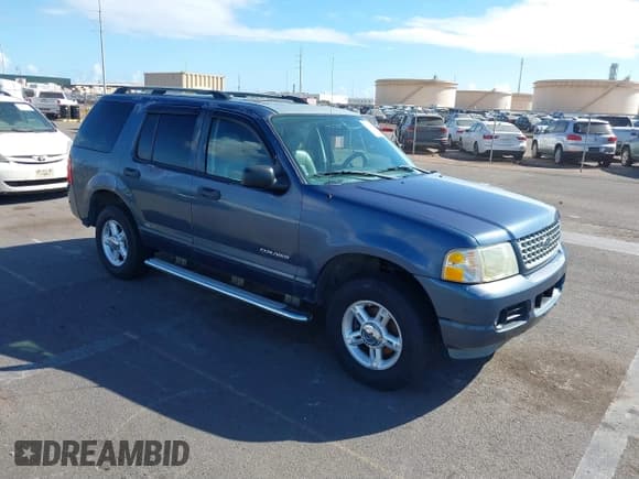✅ 2004 Ford Explorer XLT • VIN: 1FMDU73K74ZB43293 • Lot: 41021943. Wystawiony na IAAI z przebiegiem 198 737 mil. Bezpłatny archiwum sprzedaży aukcyjnych z USA i szczegółowy raport historii pojazdu na DreamBid. Zdjęcie 1.