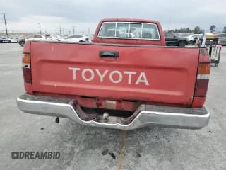 ✅ 1992 Toyota Pickup DLX • VIN: JT4RN82PXN5046950 • Лот: 76885084. Опубликован ранее на Copart с пробегом 121 066 миль. Бесплатный доступ к архиву аукционных продаж из США и подробный отчёт об истории автомобиля на DreamBid. Изображение 6.
