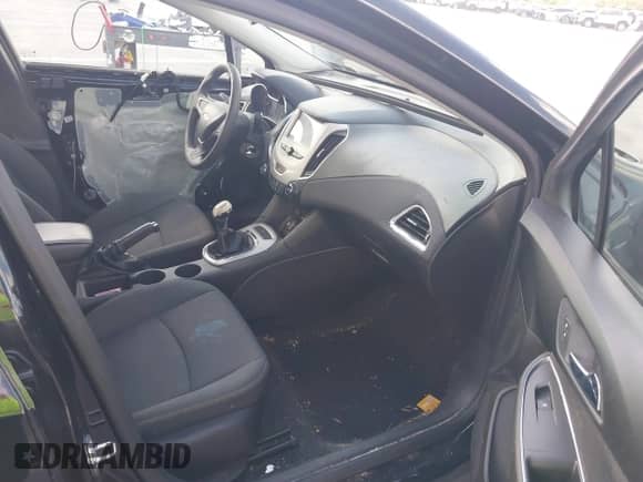 2017 Chevrolet Cruze LS с VIN 1G1BB5SM6H7248524, выставлен на аукционе IAAI как лот 43485424 с пробегом 111 715 миль миль и . История ставок и продаж доступна на DreamBid. Изображение 5.