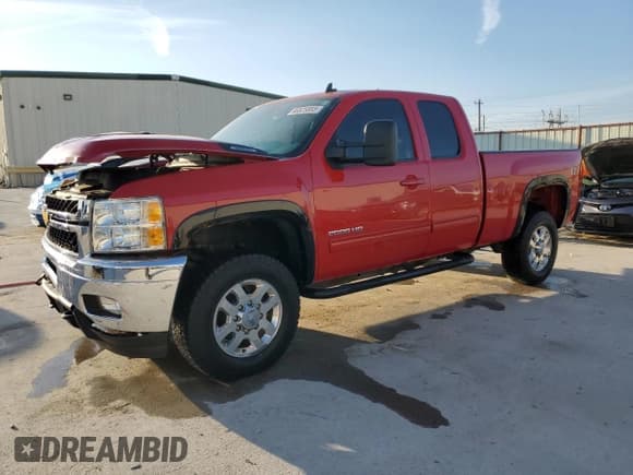 ✅ 2012 Chevrolet Silverado 3500HD Work Truck • VIN: 1GC2KYEG0CZ124485 • Lot: 46825885. Listed on Copart with 176,527 mi. Free auction sales archive from the USA and detailed vehicle history report at DreamBid. Image 1.