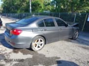 ✅ 2014 BMW 3 Series 320i • VIN: WBA3B1G53ENT00296 • Лот: 42804918. Опубликован ранее на IAAI с пробегом 152 043 миль. Бесплатный доступ к архиву аукционных продаж из США и подробный отчёт об истории автомобиля на DreamBid. Изображение 4.