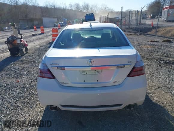 ✅ 2010 Acura RL Technology • VIN: JH4KB2F68AC002698 • Lot: 41644790. Wystawiony na IAAI z przebiegiem 87 441 mil. Bezpłatny archiwum sprzedaży aukcyjnych z USA i szczegółowy raport historii pojazdu na DreamBid. Zdjęcie 16.