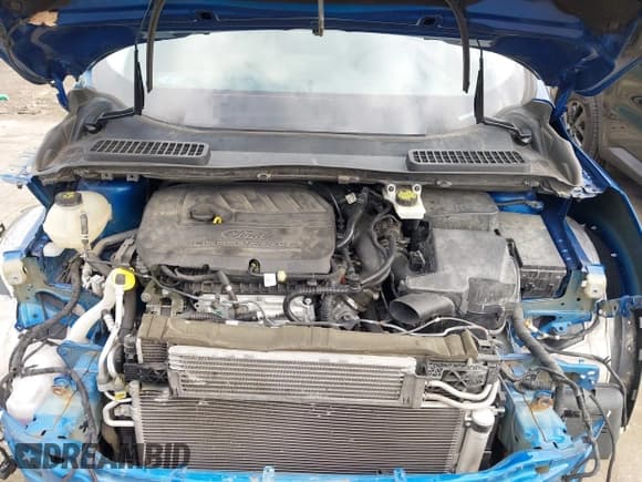 ✅ 2017 Ford Escape SE • VIN: 1FMCU9GD7HUB76526 • Lot: 43678296. Wystawiony na IAAI z przebiegiem 99 099 mil. Bezpłatny archiwum sprzedaży aukcyjnych z USA i szczegółowy raport historii pojazdu na DreamBid. Zdjęcie 10.