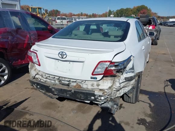 ✅ 2007 Toyota Camry • VIN: 4T1BB46K57U010198 • Lot: 43643002. Wystawiony na IAAI z przebiegiem 281 819 mil. Bezpłatny archiwum sprzedaży aukcyjnych z USA i szczegółowy raport historii pojazdu na DreamBid. Zdjęcie 6.