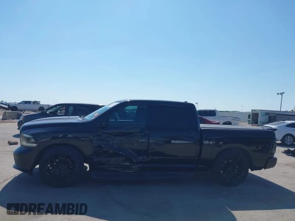 ✅ 2015 Ram 1500 Express • VIN: 1C6RR6KT2FS523287 • Lot: 43390920. Listed on IAAI with 117,573 mi. Free auction sales archive from the USA and detailed vehicle history report at DreamBid. Image 14.