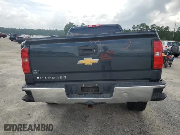 ✅ 2018 Chevrolet Silverado 1500 LS • VIN: 1GCRCNEC8JZ128451 • Лот: 67307565. Опубликован ранее на Copart с пробегом 182 753 миль. Бесплатный доступ к архиву аукционных продаж из США и подробный отчёт об истории автомобиля на DreamBid. Изображение 6.