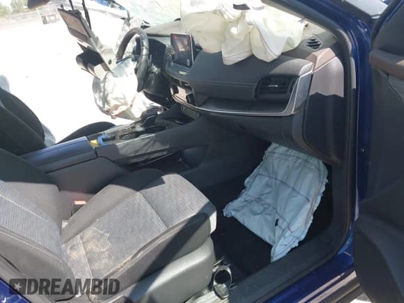 ✅ 2023 Nissan Rogue SV • VIN: JN8BT3BB5PW199803 • Lot: 43179508. Wystawiony na IAAI z przebiegiem 30 375 mil. Bezpłatny archiwum sprzedaży aukcyjnych z USA i szczegółowy raport historii pojazdu na DreamBid. Zdjęcie 5.