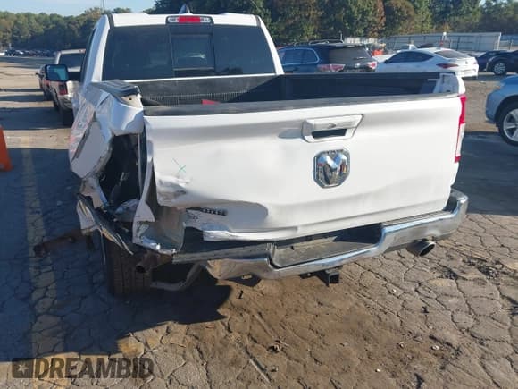 ✅ 2022 Ram 1500 Big Horn • VIN: 1C6RREBT2NN231453 • Lot: 43480006. Listed on IAAI with 77,567 mi. Free auction sales archive from the USA and detailed vehicle history report at DreamBid. Image 6.