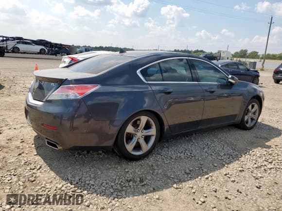 ✅ 2012 Acura TL Advance • VIN: 19UUA8F71CA037348 • Lot: 70644845. Listed on Copart with 171,034 mi. Free auction sales archive from the USA and detailed vehicle history report at DreamBid. Image 3.