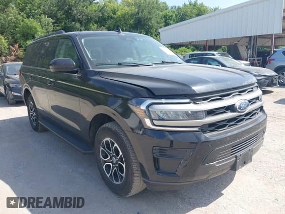✅ 2024 Ford Expedition XLT • VIN: 1FMJU1J85REA23692 • Lot: 42543140. Listed on IAAI with 39,210 mi. Free auction sales archive from the USA and detailed vehicle history report at DreamBid. Image 1.