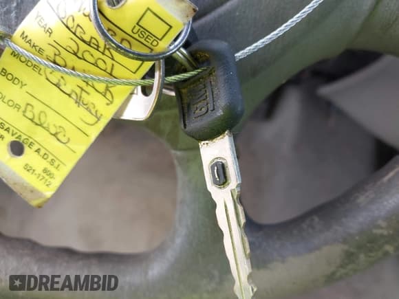 ✅ 2001 Buick Century Custom • VIN: 2G4WS52J411136723 • Lot: 43807625. Wystawiony na IAAI z przebiegiem 4 mil. Bezpłatny archiwum sprzedaży aukcyjnych z USA i szczegółowy raport historii pojazdu na DreamBid. Zdjęcie 11.