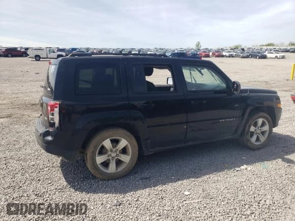 ✅ 2015 Jeep Patriot Latitude • VIN: 1C4NJPFA1FD262574 • Lot: 54128085. Wystawiony na Copart z przebiegiem Nie podano. Bezpłatny archiwum sprzedaży aukcyjnych z USA i szczegółowy raport historii pojazdu na DreamBid. Zdjęcie 3.