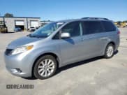 ✅ 2014 Toyota Sienna LE • VIN: 5TDJK3DC6ES073995 • Lot: 92179905. Wystawiony na Copart z przebiegiem 198 606 mil. Bezpłatny archiwum sprzedaży aukcyjnych z USA i szczegółowy raport historii pojazdu na DreamBid. Zdjęcie 1.