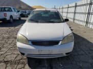 ✅ 2005 Ford Focus S • VIN: 1FAFP34N35W253238 • Lot: 91303485. Listed on Copart with 277,357 mi. Free auction sales archive from the USA and detailed vehicle history report at DreamBid. Image 5.