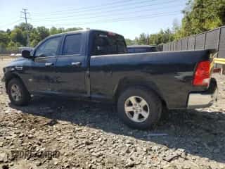 2009 Dodge 1500 SLT z VIN 1D3HV18P39S804605, wystawiony jako Copart lot #71056354 z przebiegiem 165 405 mil mil oraz Szkoda całkowita • Salvage title. Historia ofert i sprzedaży dostępna na DreamBid. Obrazek 2.