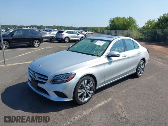 ✅ 2021 Mercedes-Benz C 300 • VIN: W1KWF8EB7MR650677 • Lot: 42852209. Wystawiony na IAAI z przebiegiem Nie podano. Bezpłatny archiwum sprzedaży aukcyjnych z USA i szczegółowy raport historii pojazdu na DreamBid. Zdjęcie 2.