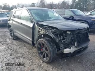 ✅ 2020 Ford Explorer ST • VIN: 1FM5K8GC4LGA06499 • Lot: 43795463. Wystawiony na IAAI z przebiegiem 117 118 mil. Bezpłatny archiwum sprzedaży aukcyjnych z USA i szczegółowy raport historii pojazdu na DreamBid. Zdjęcie 1.