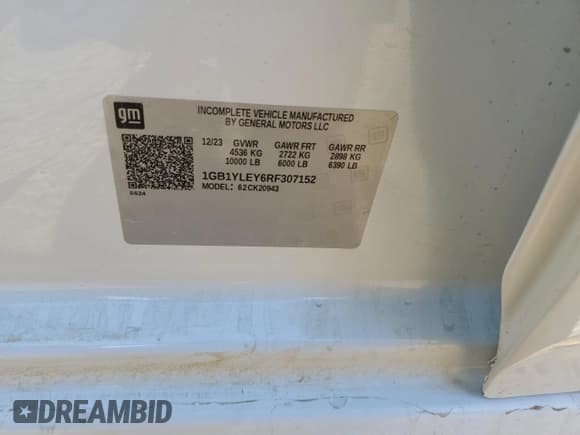 ✅ 2024 Chevrolet Silverado 2500HD • VIN: 1GB1YLEY6RF307152 • Lot: 84064034. Wystawiony na Copart z przebiegiem Nie podano. Bezpłatny archiwum sprzedaży aukcyjnych z USA i szczegółowy raport historii pojazdu na DreamBid. Zdjęcie 13.