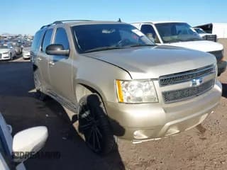 ✅ 2013 Chevrolet Tahoe LT • VIN: 1GNSCBE07DR143461 • Lot: 43349311. Wystawiony na IAAI z przebiegiem 183 826 mil. Bezpłatny archiwum sprzedaży aukcyjnych z USA i szczegółowy raport historii pojazdu na DreamBid. Zdjęcie 1.