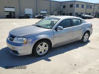 ✅ 2013 Dodge Avenger SXT • VIN: 1C3CDZCG1DN673049 • Лот: 71096034. Опубликован ранее на Copart с пробегом 59 167 миль. Бесплатный доступ к архиву аукционных продаж из США и подробный отчёт об истории автомобиля на DreamBid. Изображение 1.