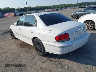 ✅ 2002 Hyundai Sonata GLS • VIN: KMHWF35H62A699782 • Lot: 42776825. Listed on IAAI with 139,200 mi. Free auction sales archive from the USA and detailed vehicle history report at DreamBid. Image 3.