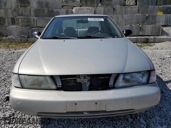 ✅ 1996 Nissan Sentra XE • VIN: 1N4AB41D9TC759584 • Lot: 67206565. Wystawiony na Copart z przebiegiem 123 956 mil. Bezpłatny archiwum sprzedaży aukcyjnych z USA i szczegółowy raport historii pojazdu na DreamBid. Zdjęcie 5.