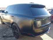 ✅ 2023 Land Rover Range Rover SE • VIN: SALKP9FU5PA039621 • Lot: 43460912. Wystawiony na IAAI z przebiegiem 41 233 mil. Bezpłatny archiwum sprzedaży aukcyjnych z USA i szczegółowy raport historii pojazdu na DreamBid. Zdjęcie 3.