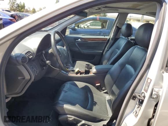 ✅ 2001 Mercedes-Benz C 230/260/280/320 • VIN: WDBRF61J41F099449 • Лот: 80432995. Опубликован ранее на Copart с пробегом Не указан. Бесплатный доступ к архиву аукционных продаж из США и подробный отчёт об истории автомобиля на DreamBid. Изображение 7.