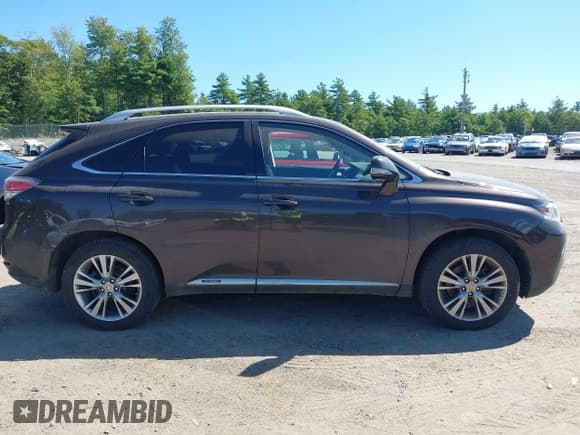 ✅ 2013 Lexus RX 450h • VIN: JTJBC1BA3D2057621 • Lot: 43079148. Wystawiony na IAAI z przebiegiem 156 165 mil. Bezpłatny archiwum sprzedaży aukcyjnych z USA i szczegółowy raport historii pojazdu na DreamBid. Zdjęcie 14.
