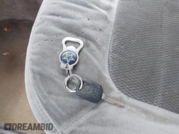 ✅ 2004 Ford Explorer XLT • VIN: 1FMZU73K84UA32139 • Лот: 43026158. Опубликован ранее на IAAI с пробегом 261 981 миль. Бесплатный доступ к архиву аукционных продаж из США и подробный отчёт об истории автомобиля на DreamBid. Изображение 11.