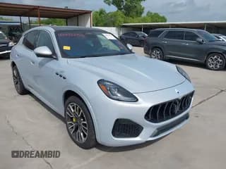 ✅ 2024 Maserati Grecale GT • VIN: ZN6PMDAA2R7447725 • Lot: 42492255. Wystawiony na IAAI z przebiegiem 8 650 mil. Bezpłatny archiwum sprzedaży aukcyjnych z USA i szczegółowy raport historii pojazdu na DreamBid. Zdjęcie 1.