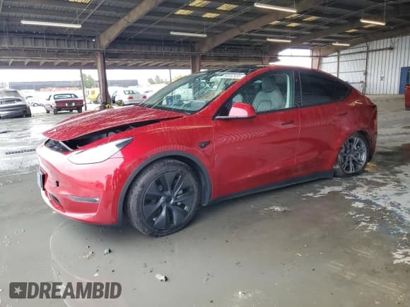 ✅ 2024 Tesla Model Y Long Range • VIN: 7SAYGAEE2RF153831 • Lot: 84552935. Wystawiony na Copart z przebiegiem 29 832 mil. Bezpłatny archiwum sprzedaży aukcyjnych z USA i szczegółowy raport historii pojazdu na DreamBid. Zdjęcie 1.