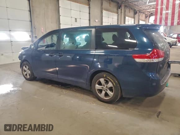 ✅ 2011 Toyota Sienna • VIN: 5TDZK3DC9BS094242 • Lot: 94259735. Listed on Copart with 189,166 mi. Free auction sales archive from the USA and detailed vehicle history report at DreamBid. Image 2.