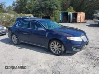 ✅ 2011 Lincoln MKS • VIN: 1LNHL9DR4BG615275 • Lot: 43589449. Wystawiony na IAAI z przebiegiem 227 915 mil. Bezpłatny archiwum sprzedaży aukcyjnych z USA i szczegółowy raport historii pojazdu na DreamBid. Zdjęcie 1.