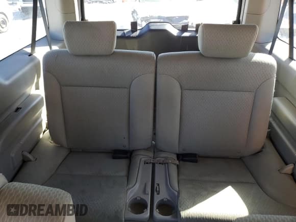 ✅ 2010 Honda Element EX • VIN: 5J6YH1H75AL001982 • Лот: 89444935. Опубликован ранее на Copart с пробегом 233 229 миль. Бесплатный доступ к архиву аукционных продаж из США и подробный отчёт об истории автомобиля на DreamBid. Изображение 10.