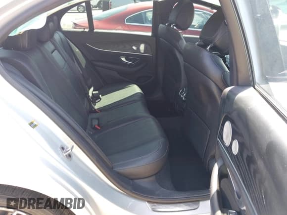 ✅ 2020 Mercedes-Benz E 350 • VIN: W1KZF8DB9LA825751 • Лот: 42536447. Опубликован ранее на IAAI с пробегом 76 422 миль. Бесплатный доступ к архиву аукционных продаж из США и подробный отчёт об истории автомобиля на DreamBid. Изображение 8.