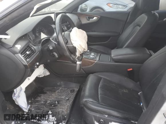 ✅ 2016 Audi A7 Prestige • VIN: WAU2GAFC9GN052829 • Lot: 39711603. Wystawiony na Copart z przebiegiem 103 284 mil. Bezpłatny archiwum sprzedaży aukcyjnych z USA i szczegółowy raport historii pojazdu na DreamBid. Zdjęcie 7.