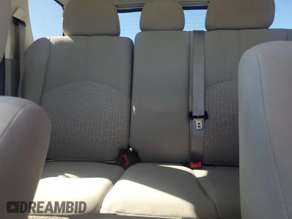 ✅ 2010 Mercury Mariner • VIN: 4M2CN9BG4AKJ21787 • Lot: 92883235. Listed on Copart with 70,032 mi. Free auction sales archive from the USA and detailed vehicle history report at DreamBid. Image 10.