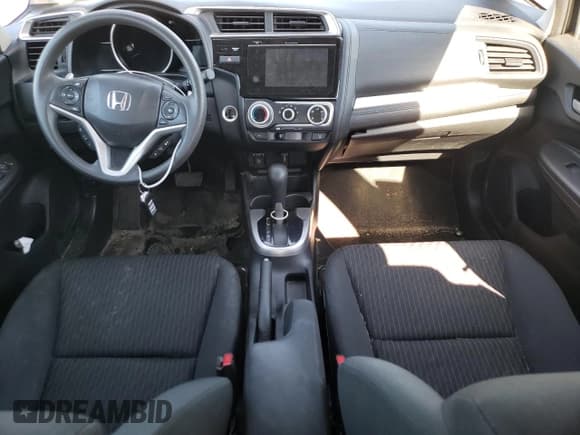 ✅ 2019 Honda Fit EX • VIN: 3HGGK5H83KM751238 • Lot: 84954625. Wystawiony na Copart z przebiegiem Nie podano. Bezpłatny archiwum sprzedaży aukcyjnych z USA i szczegółowy raport historii pojazdu na DreamBid. Zdjęcie 8.