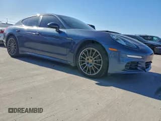 ✅ 2014 Porsche Panamera S • VIN: WP0AB2A7XEL056068 • Lot: 82735405. Wystawiony na Copart z przebiegiem 118 239 mil. Bezpłatny archiwum sprzedaży aukcyjnych z USA i szczegółowy raport historii pojazdu na DreamBid. Zdjęcie 4.